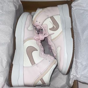 Nike dunk high up